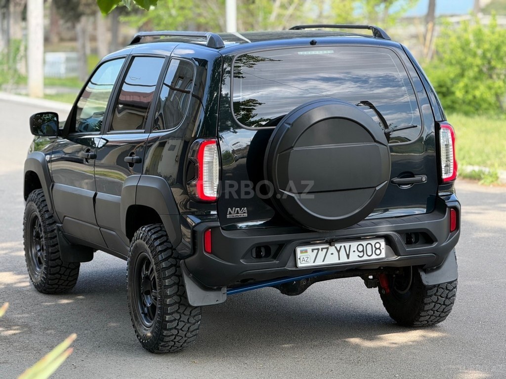 LADA (VAZ) Niva Travel