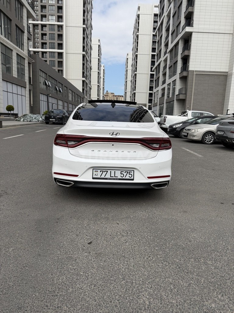 Hyundai Grandeur