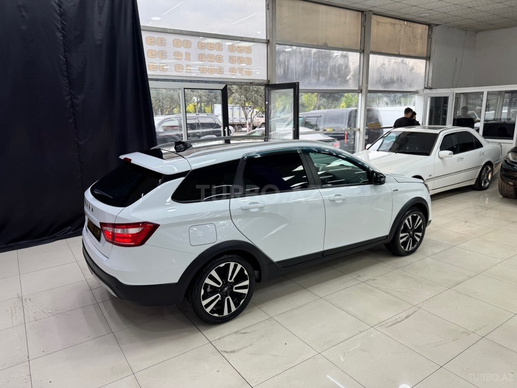 LADA (VAZ) Vesta SW Cross
