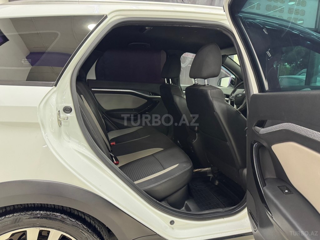 LADA (VAZ) Vesta SW Cross