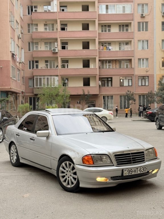 Mercedes C 220