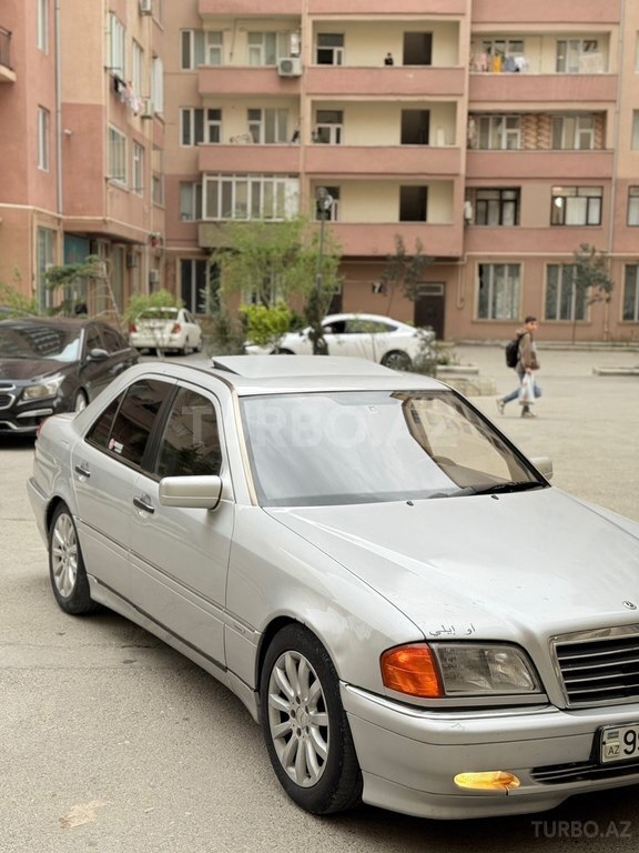 Mercedes C 220