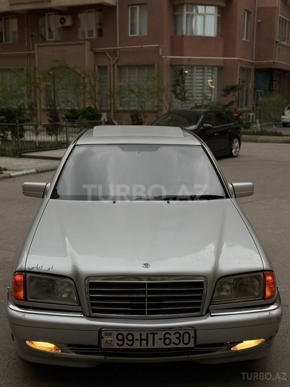 Mercedes C 220