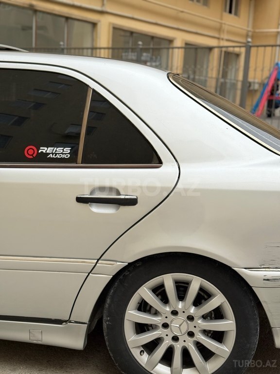 Mercedes C 220