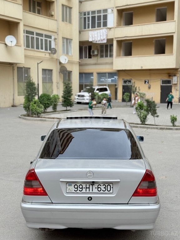 Mercedes C 220