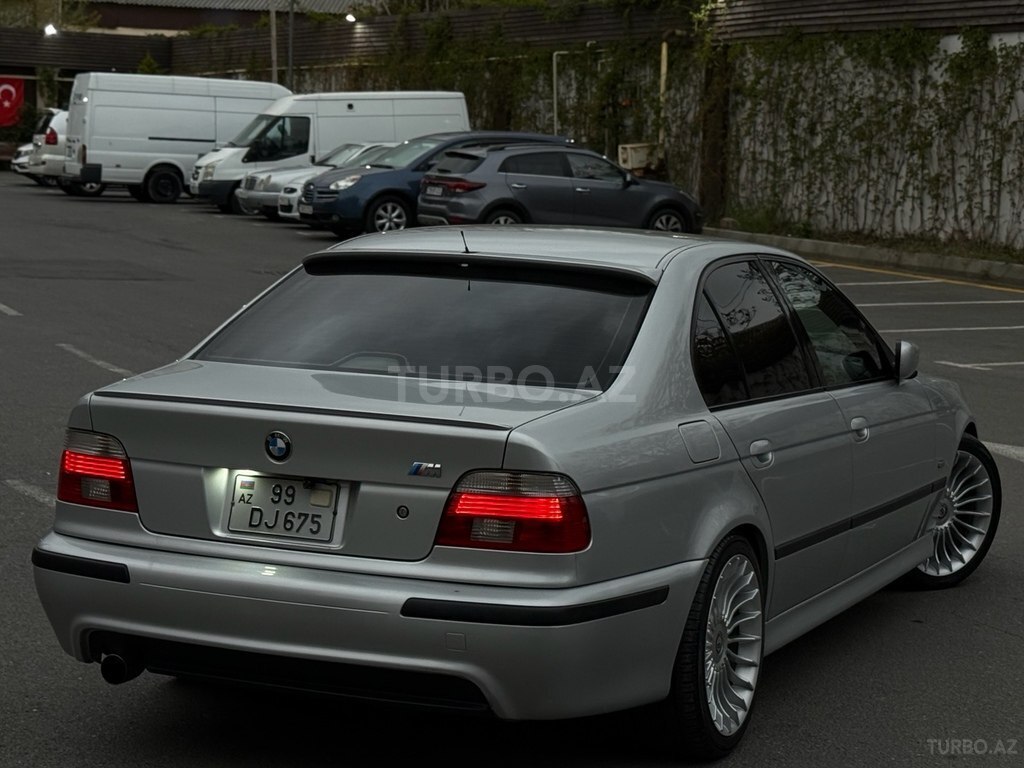 BMW 525