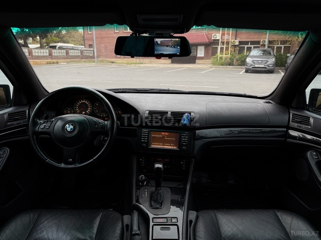 BMW 525