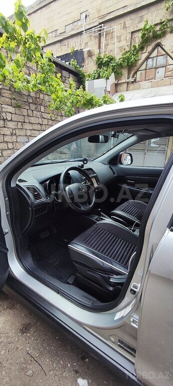Mitsubishi Outlander Sport