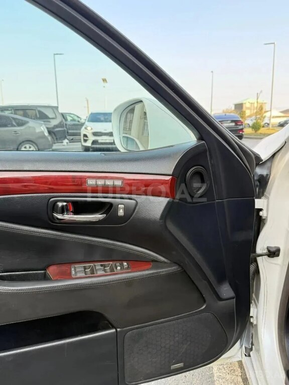 Lexus LS 460