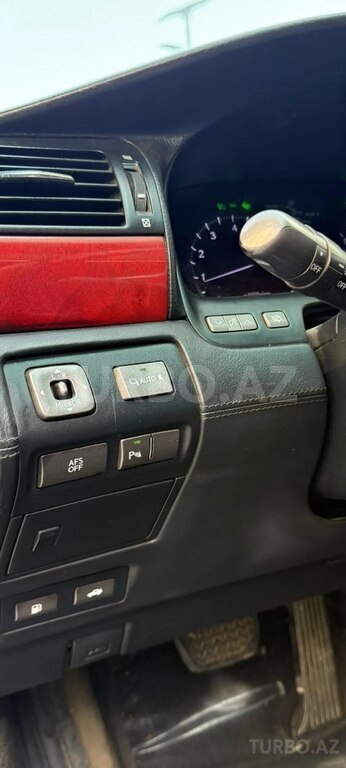Lexus LS 460