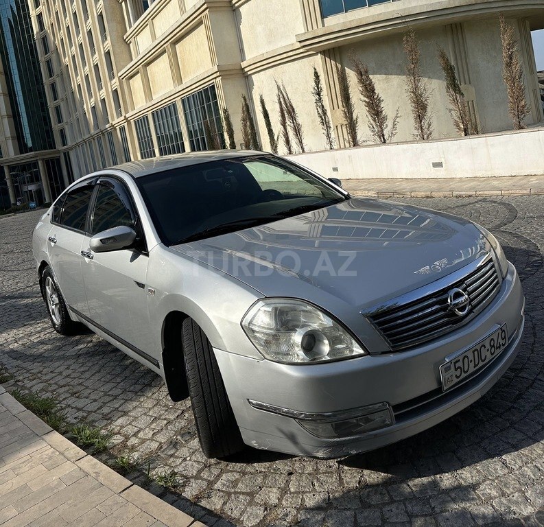 Nissan Teana