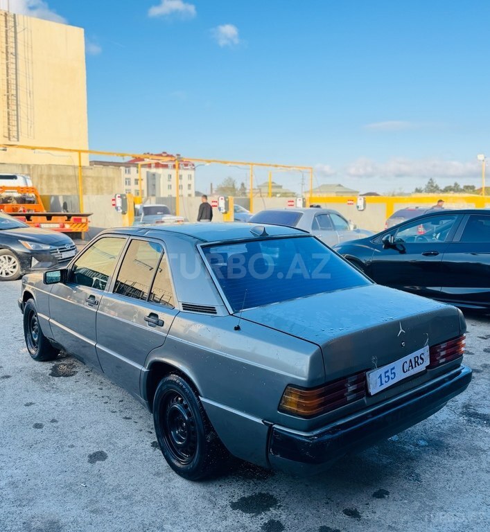 Mercedes 190