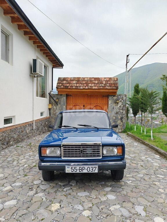 LADA (VAZ) 2107
