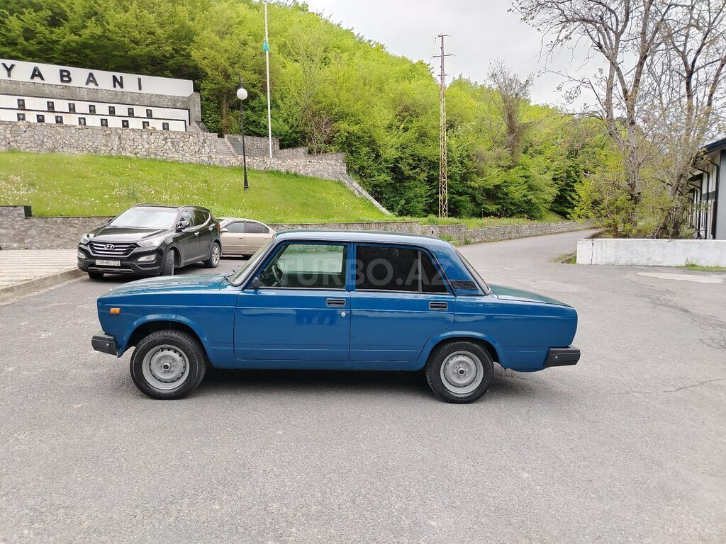 LADA (VAZ) 2107
