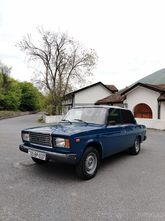 LADA (VAZ) 2107