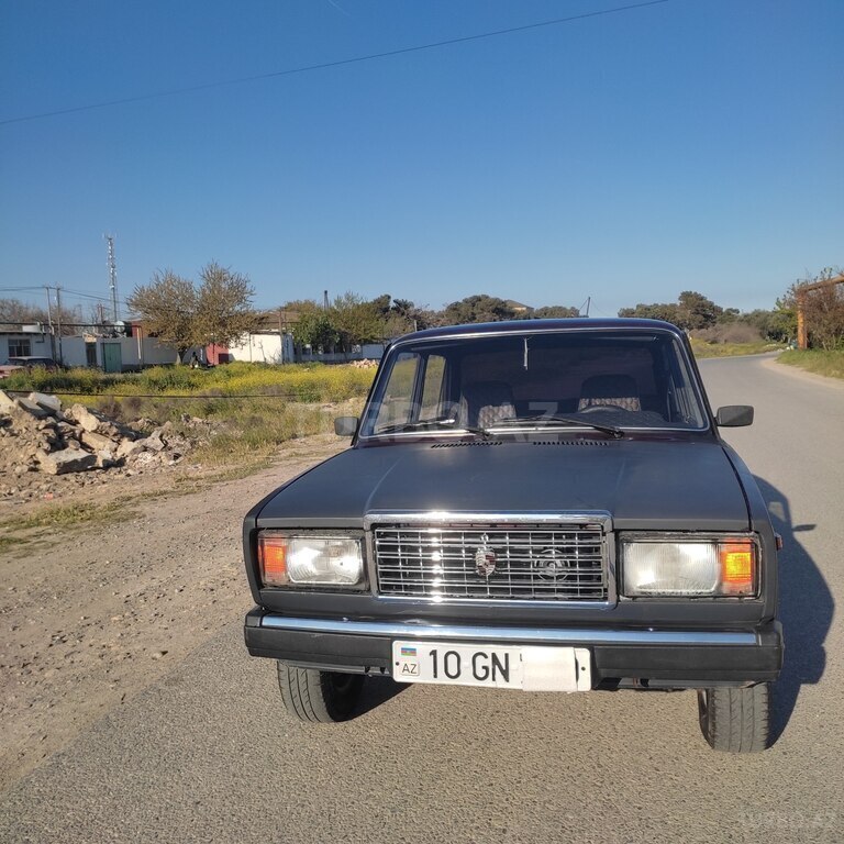 LADA (VAZ) 2107
