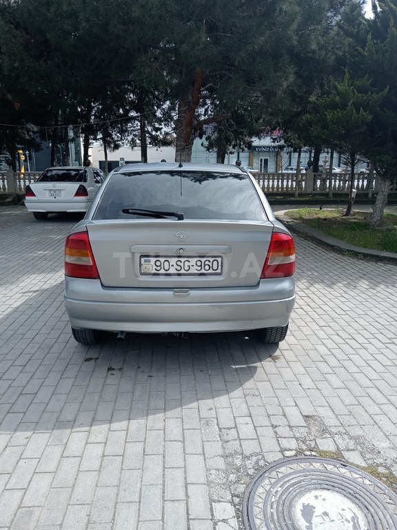 Opel Astra