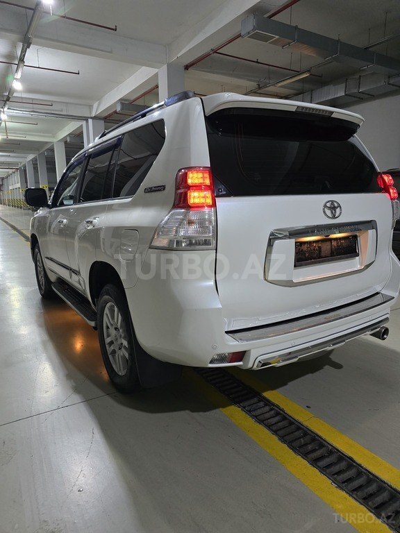 Toyota Land Cruiser Prado