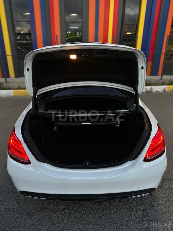 Mercedes C 300
