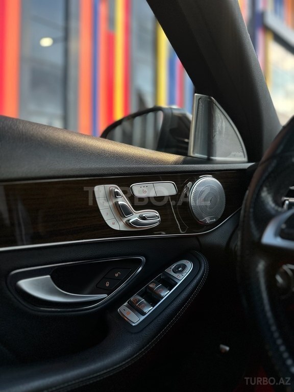 Mercedes C 300