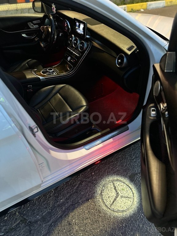 Mercedes C 300
