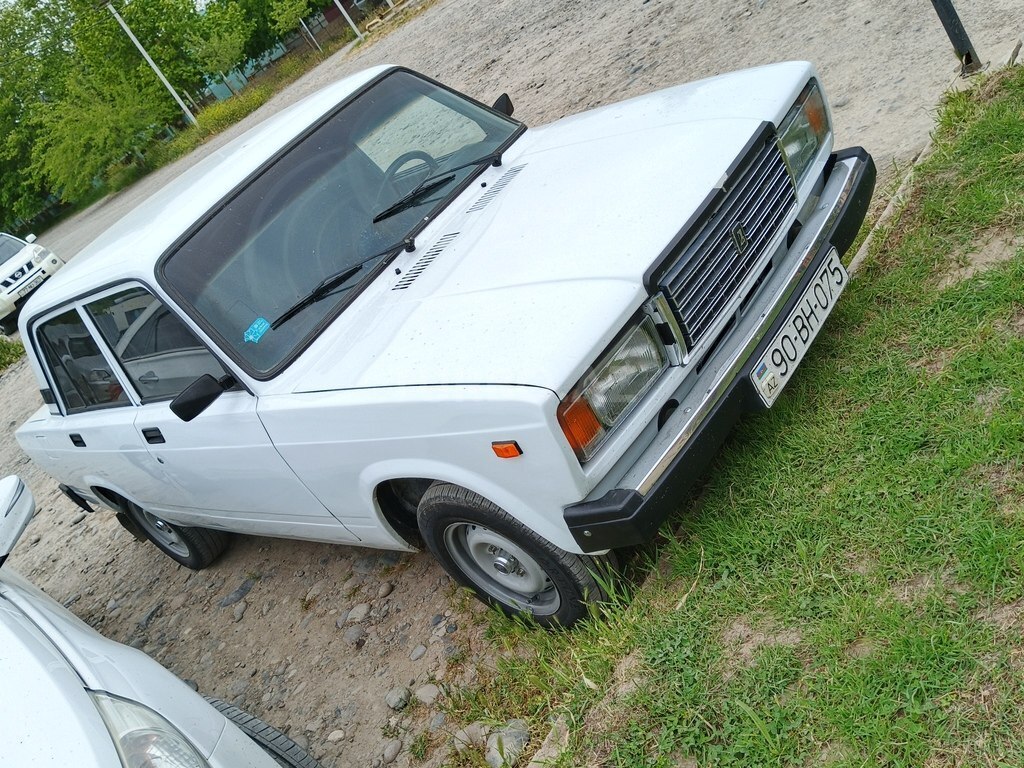 LADA (VAZ) 2107