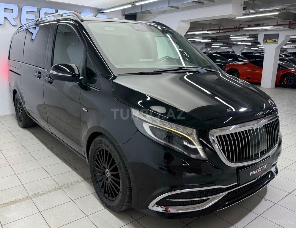 Mercedes V 220 4MATIC