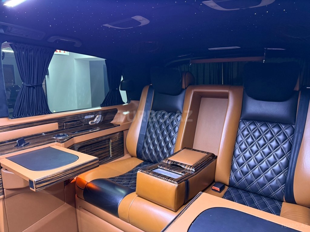 Mercedes V 220 4MATIC