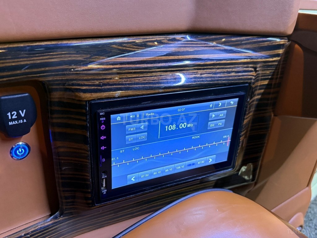 Mercedes V 220 4MATIC