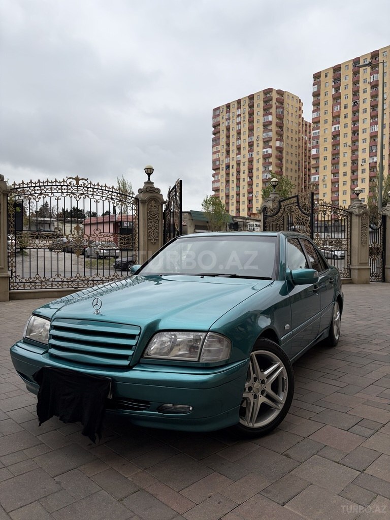 Mercedes C 220