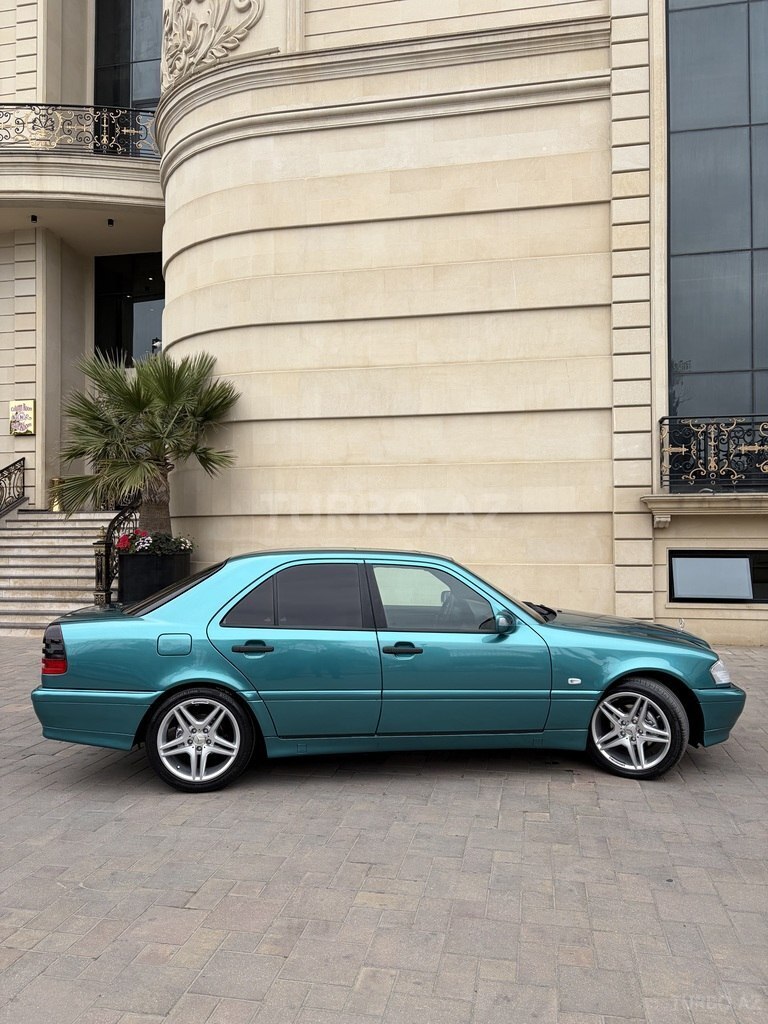 Mercedes C 220