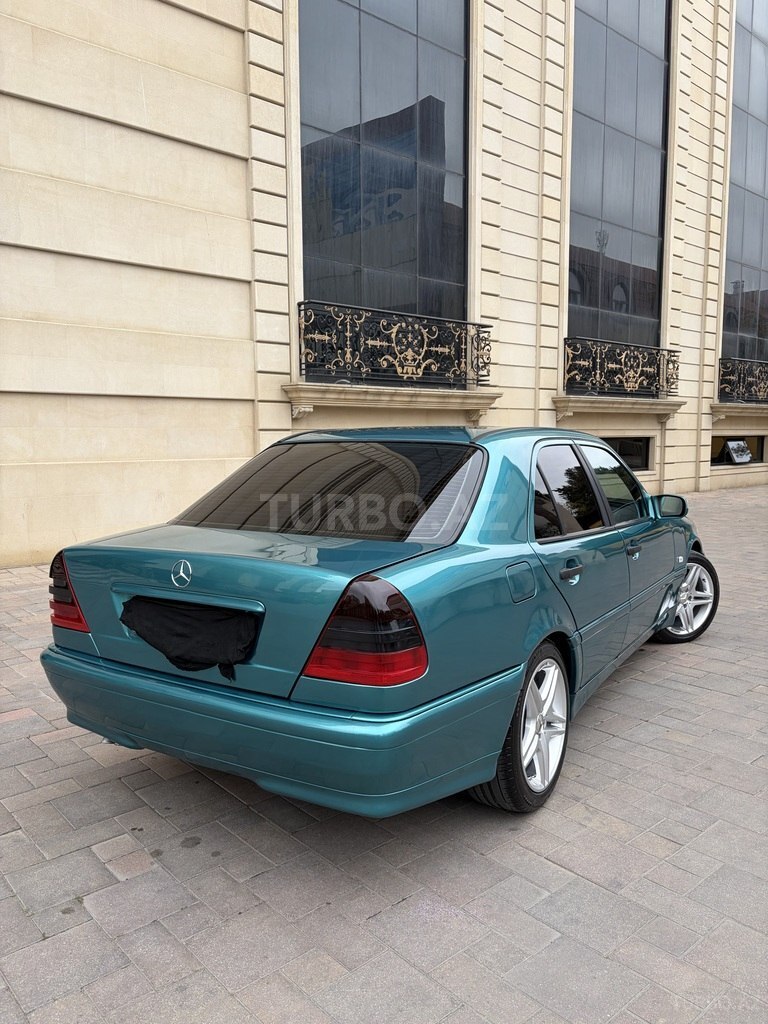 Mercedes C 220