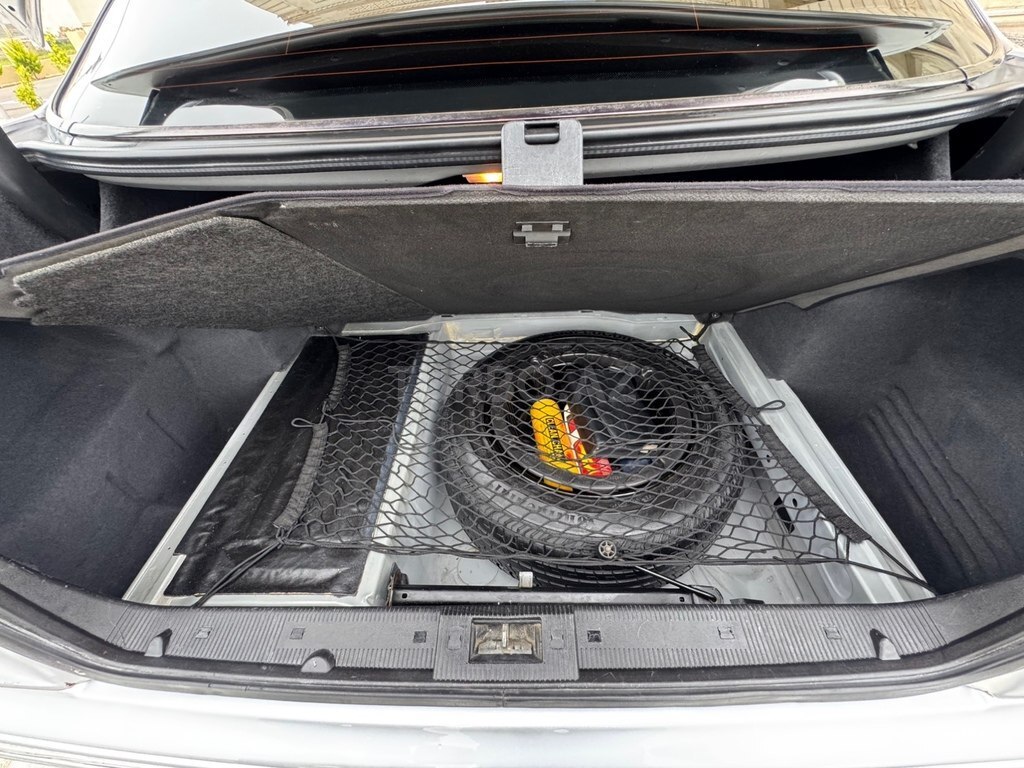 Mercedes E 240