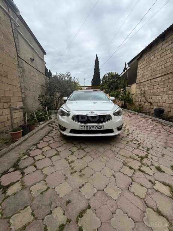 Kia Cadenza