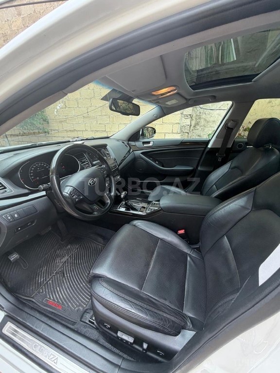Kia Cadenza