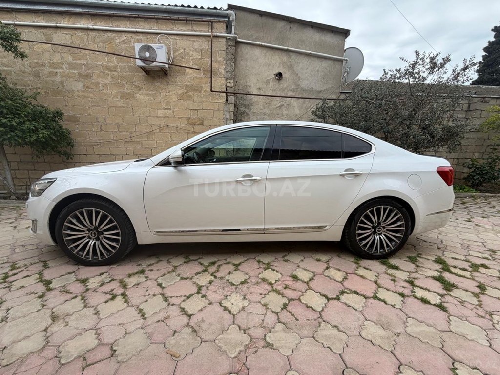 Kia Cadenza