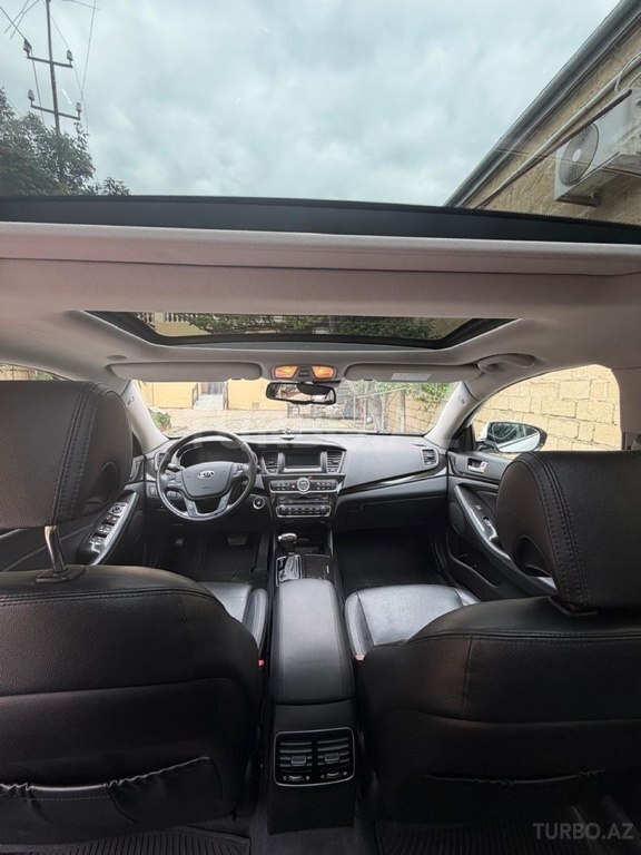 Kia Cadenza