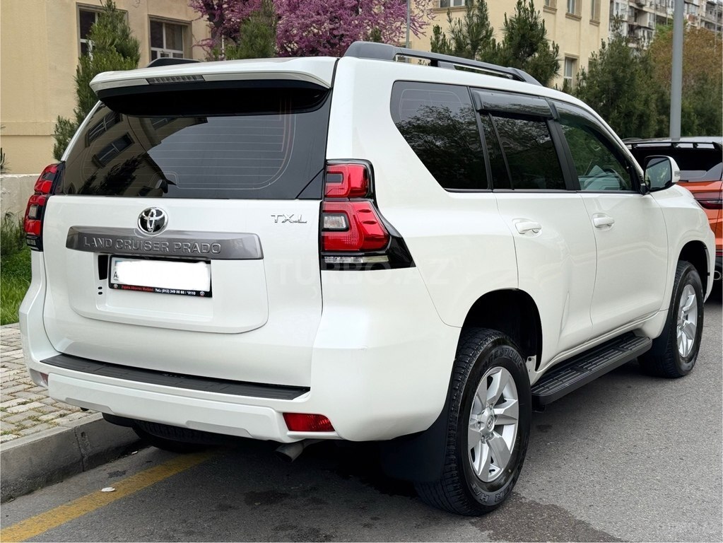 Toyota Land Cruiser Prado