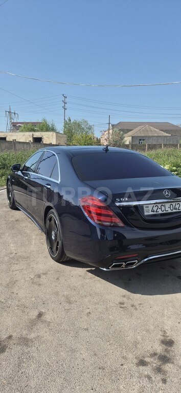 Mercedes S 63 AMG 4MATIC