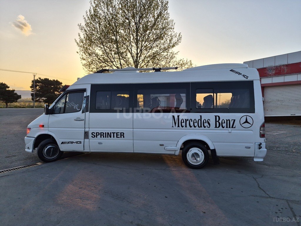 Mercedes Sprinter 412