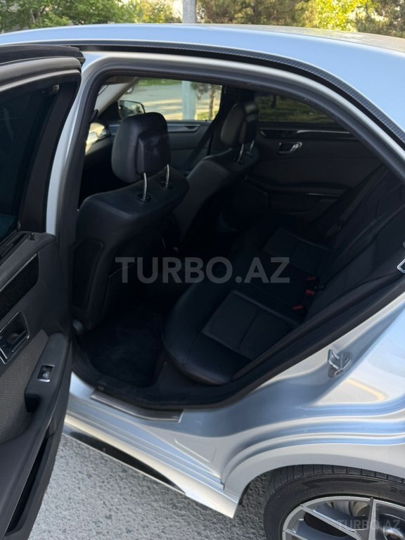 Mercedes E 250