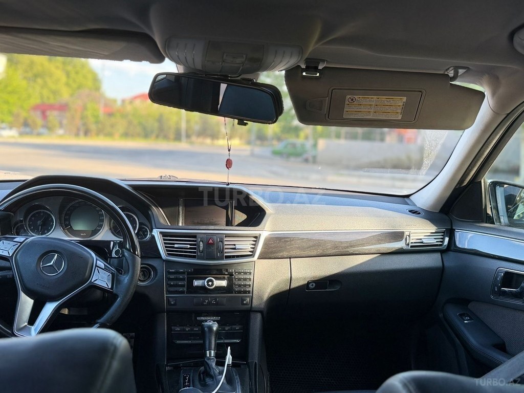 Mercedes E 250