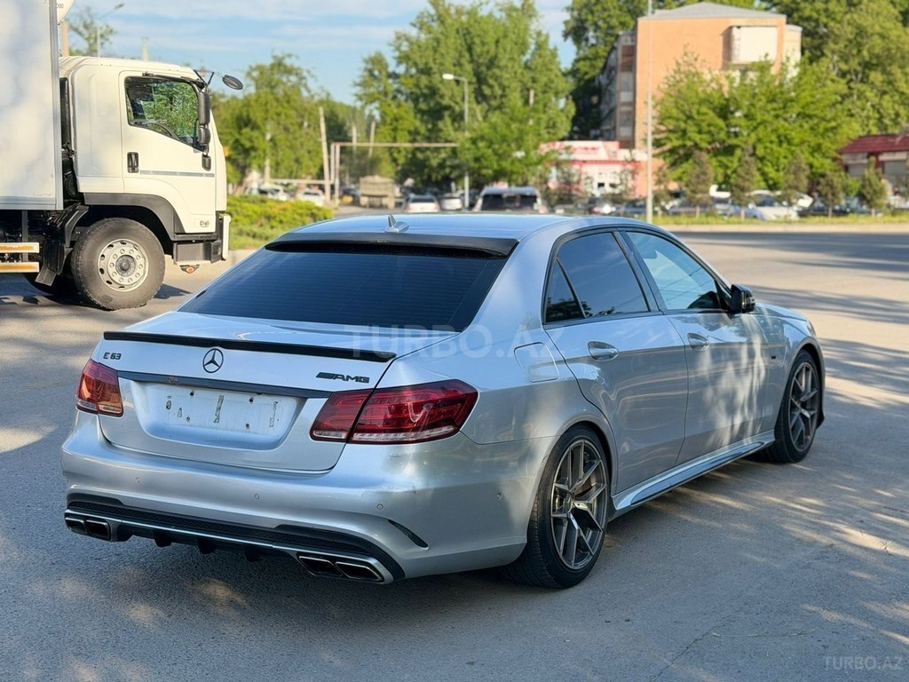 Mercedes E 250