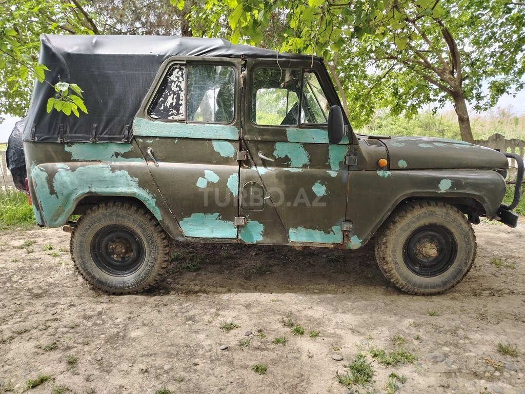 UAZ 469