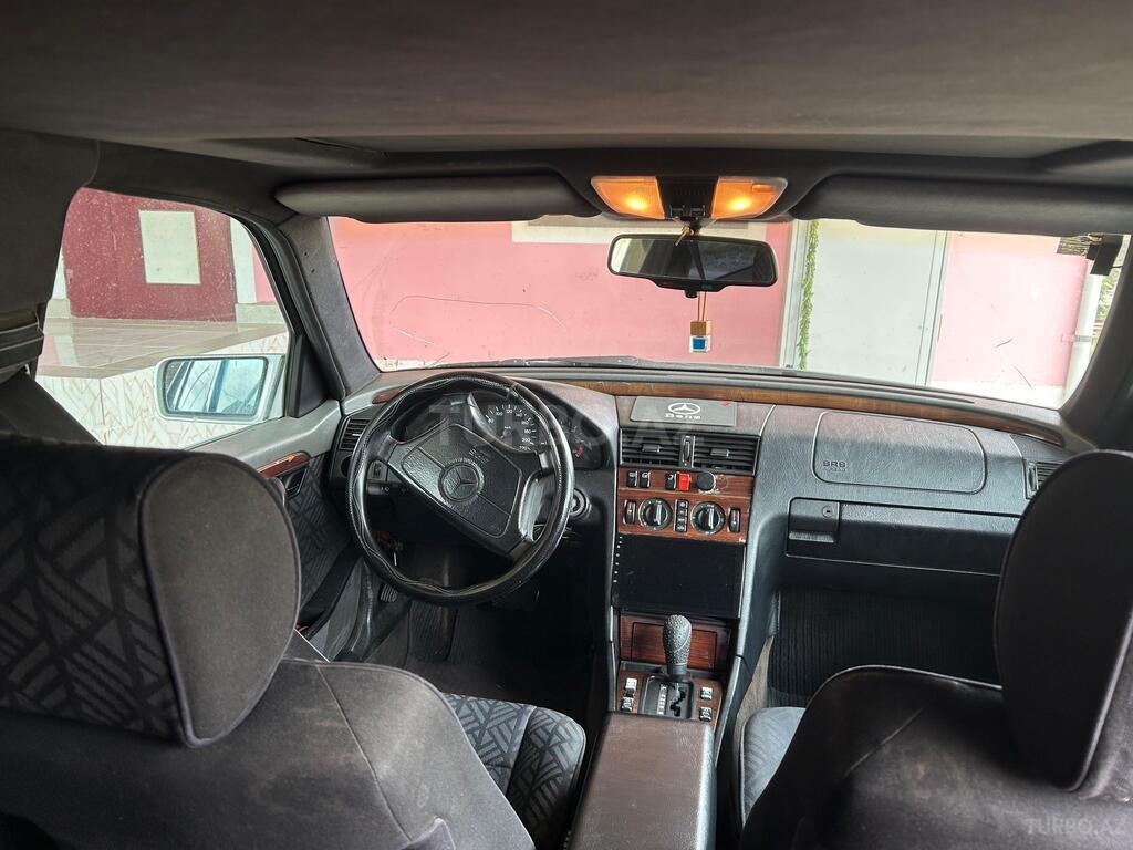 Mercedes C 250