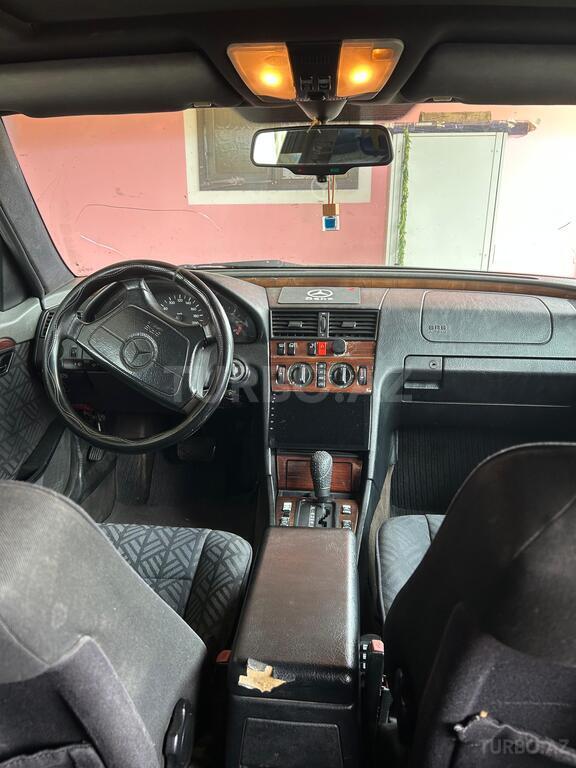 Mercedes C 250
