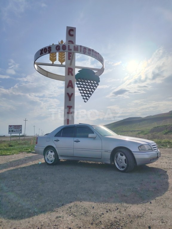 Mercedes C 250