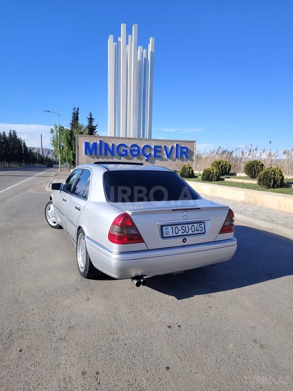 Mercedes C 250