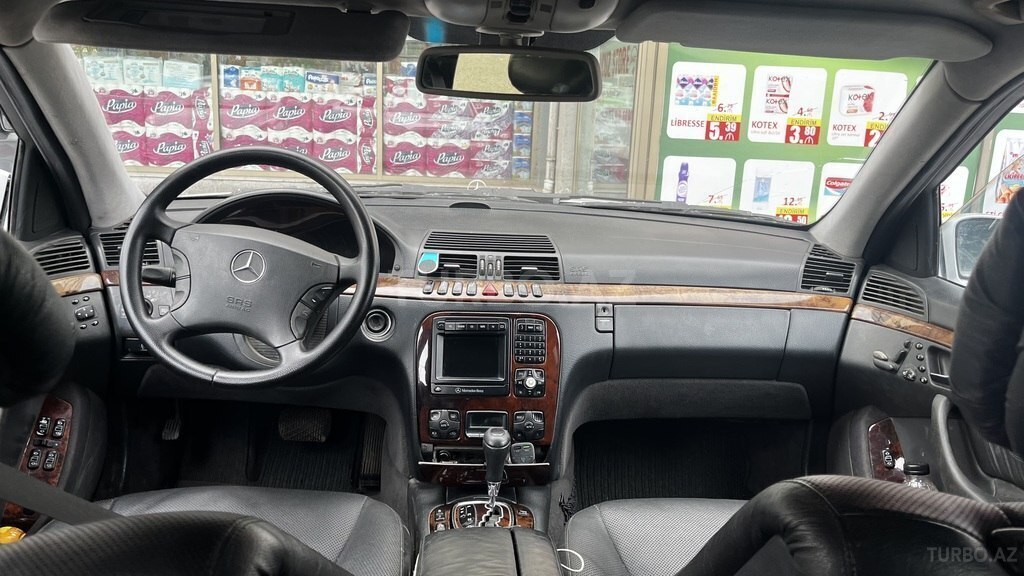 Mercedes S 320