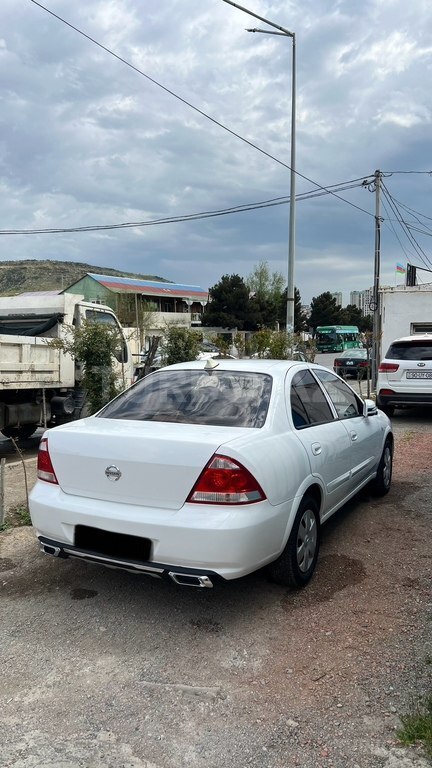 Nissan Sunny